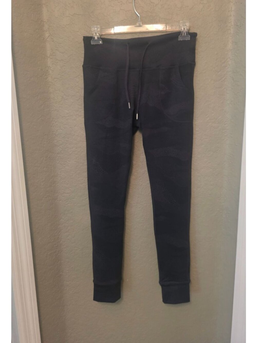 Born Primitive Black Gray Drawstring Waist Leggings L EUC